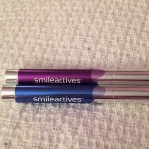 Smileactives whitening pens.